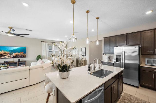 608 HENNEPIN LOOP, Lake Wales, FL 33898