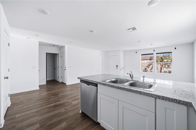 2400 Tapatio Drive, Bullhead City, AZ 86442