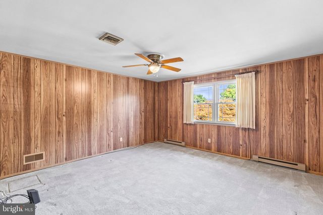 118 SHELBOURNE DR, York, PA 17403