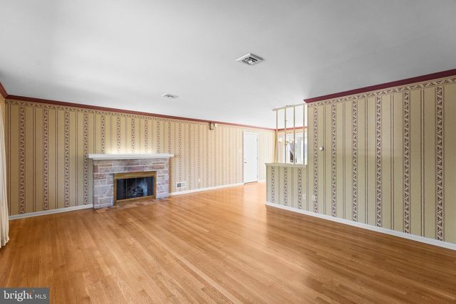 118 SHELBOURNE DR, York, PA 17403