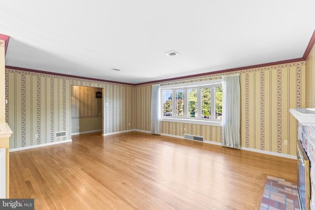 118 SHELBOURNE DR, York, PA 17403
