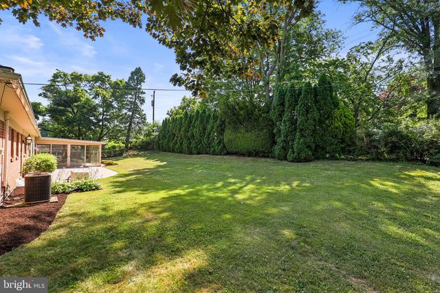118 SHELBOURNE DR, York, PA 17403