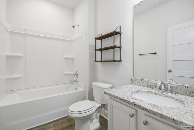 8038 Burnside Loop, Pensacola, FL 32526