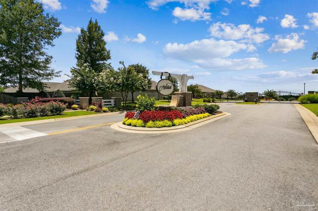 8038 Burnside Loop, Pensacola, FL 32526