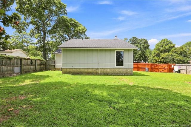 1739 Arrow Ridge Way, Fayetteville, NC 28304