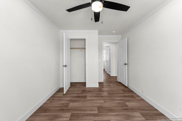 140 Syrah St, La Vernia, TX 78121