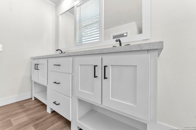 140 Syrah St, La Vernia, TX 78121