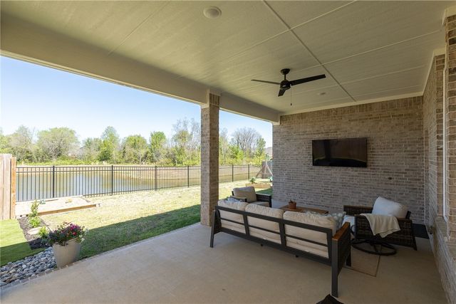 3402 E Greystone Drive, Fayetteville, AR 72764