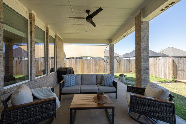 3402 E Greystone Drive, Fayetteville, AR 72764