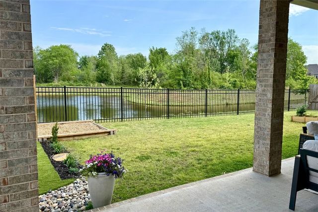 3402 E Greystone Drive, Fayetteville, AR 72764