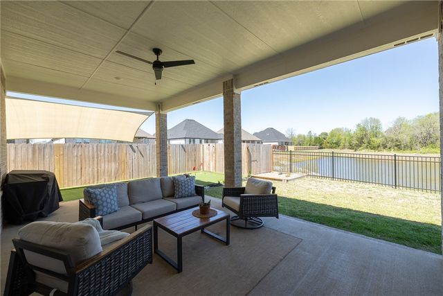 3402 E Greystone Drive, Fayetteville, AR 72764