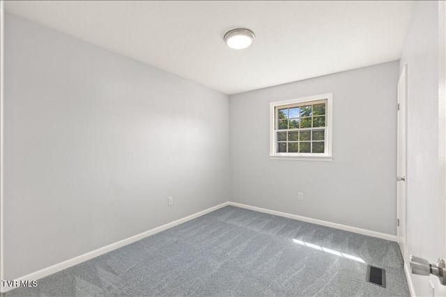 129 Cherrywood Lane, Bristol, TN 37620