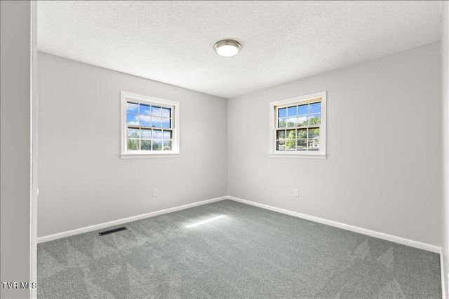129 Cherrywood Lane, Bristol, TN 37620