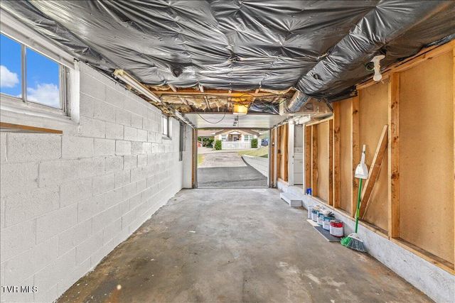 129 Cherrywood Lane, Bristol, TN 37620