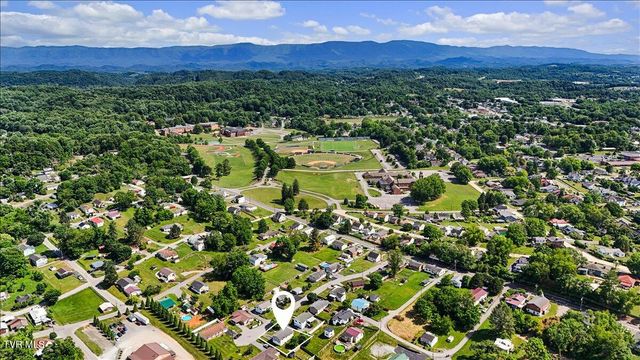 129 Cherrywood Lane, Bristol, TN 37620