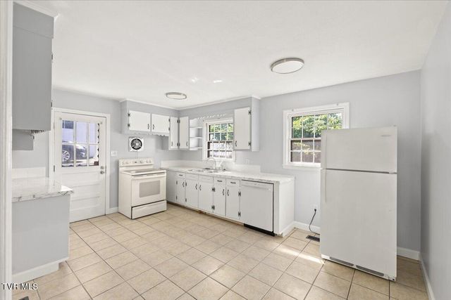129 Cherrywood Lane, Bristol, TN 37620