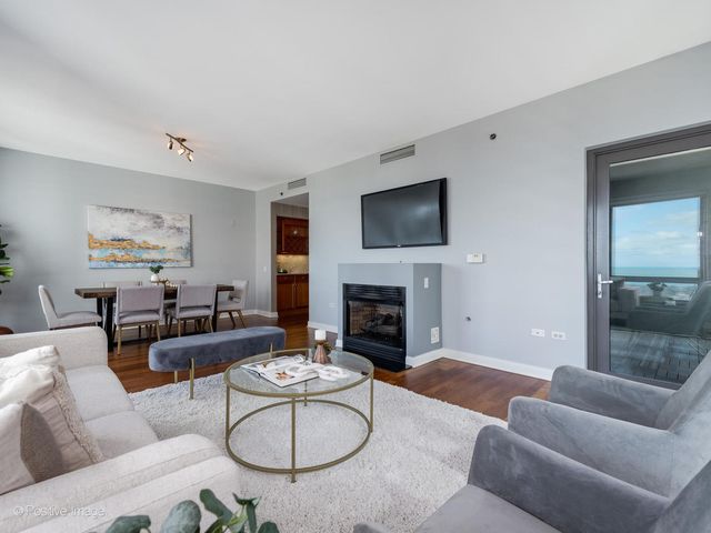 130 N GARLAND Court 1701, Chicago, IL 60602