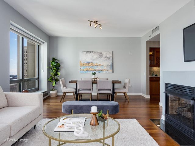130 N GARLAND Court 1701, Chicago, IL 60602