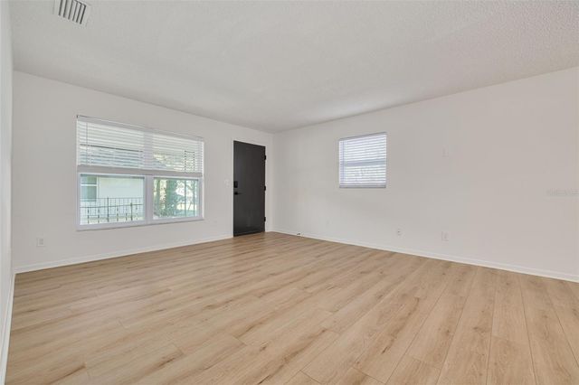 544 93RD AVENUE N, St Petersburg, FL 33702