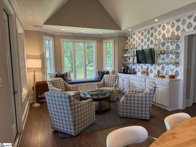 406 Commonwealth Drive, Ninety Six, SC 29666
