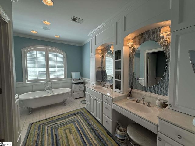 406 Commonwealth Drive, Ninety Six, SC 29666