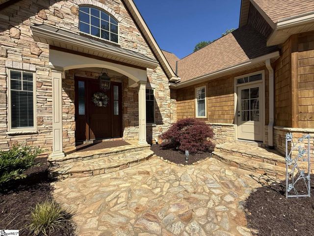 406 Commonwealth Drive, Ninety Six, SC 29666