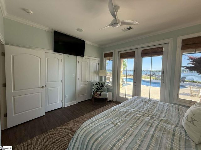 406 Commonwealth Drive, Ninety Six, SC 29666