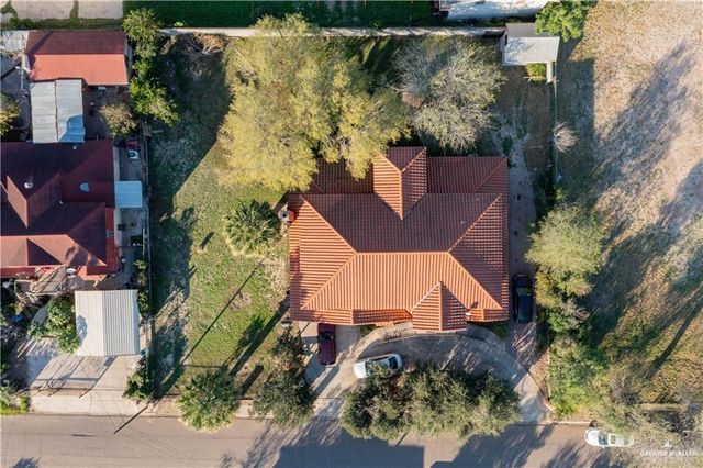 933 E 4th Street, Roma, TX 78584