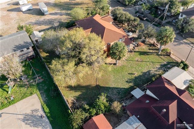 933 E 4th Street, Roma, TX 78584
