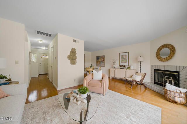 408 S Santa Anita 10, Arcadia, CA 91006