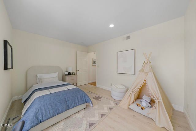 408 S Santa Anita 10, Arcadia, CA 91006