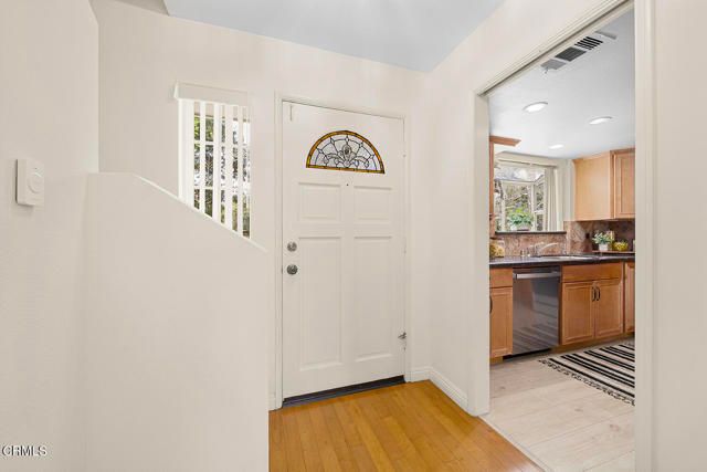 408 S Santa Anita 10, Arcadia, CA 91006