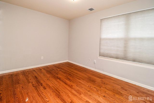 134 Atlantic Street, Menlo Park Terrace, NJ 08840