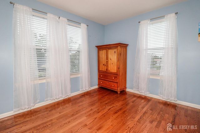 134 Atlantic Street, Menlo Park Terrace, NJ 08840