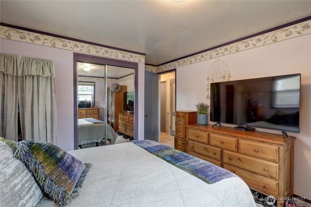 2346 SW 339th Street, Federal Way, WA 98023