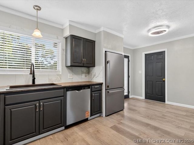 615 W Ironman Avenue, Nowata, OK 74048