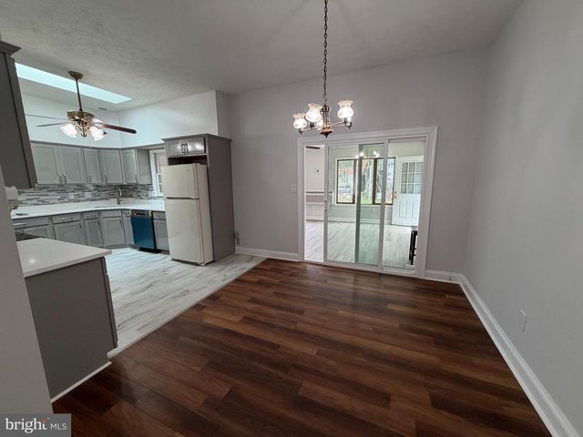 5825 LAMONT DR, New Carrollton, MD 20784