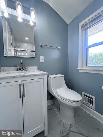 5825 LAMONT DR, New Carrollton, MD 20784