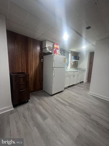 5825 LAMONT DR, New Carrollton, MD 20784
