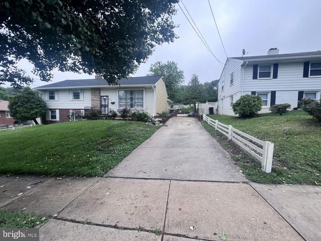 5825 LAMONT DR, New Carrollton, MD 20784
