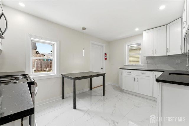 16 Steiner Place, North Plainfield, NJ 07060