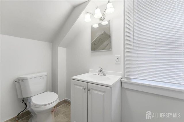 16 Steiner Place, North Plainfield, NJ 07060