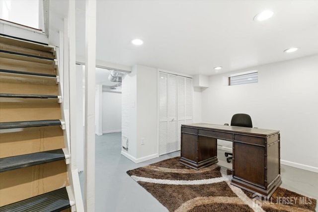 16 Steiner Place, North Plainfield, NJ 07060