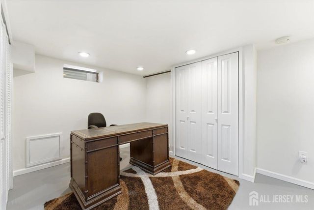 16 Steiner Place, North Plainfield, NJ 07060