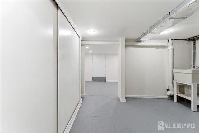 16 Steiner Place, North Plainfield, NJ 07060