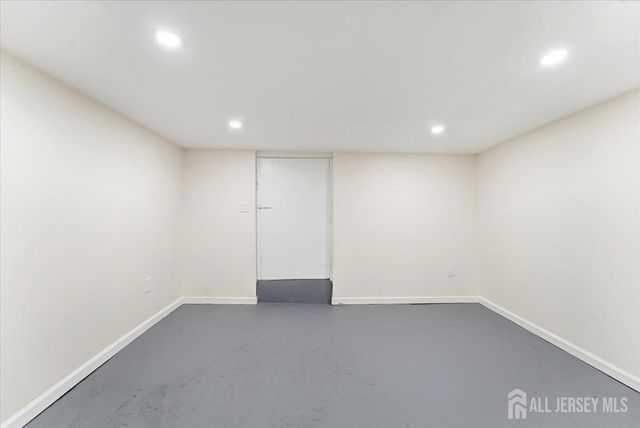 16 Steiner Place, North Plainfield, NJ 07060