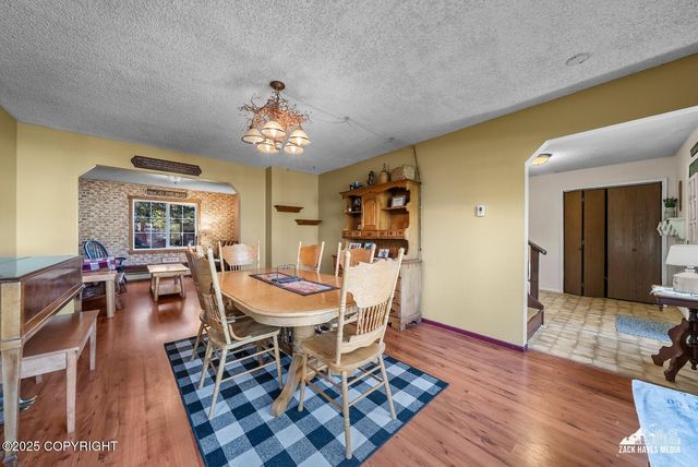 4346 Rendezvous Circle, Anchorage, AK 99504