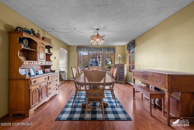 4346 Rendezvous Circle, Anchorage, AK 99504