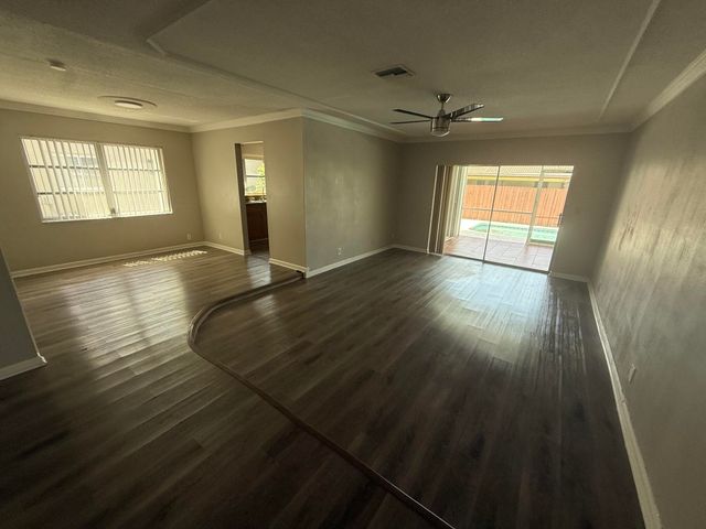 7823 NW 40TH Street, Coral Springs, FL 33065