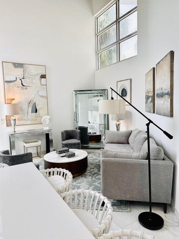 7700 Collins Ave 5, Miami Beach, FL 33141